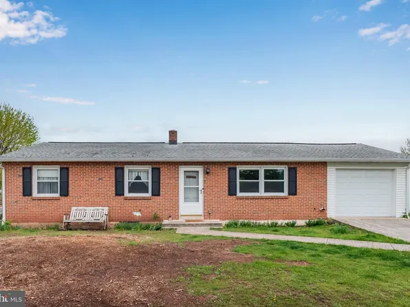 5608 Devon Dr, Harrisburg, PA 17112
