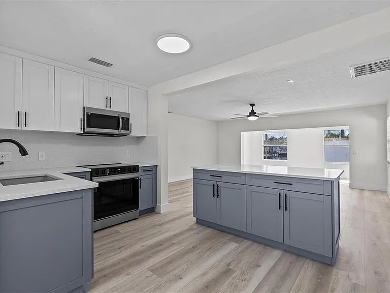 310 Westwinds Dr — Photo 15