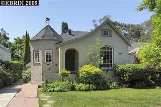 1st image of 921 Glen Dr