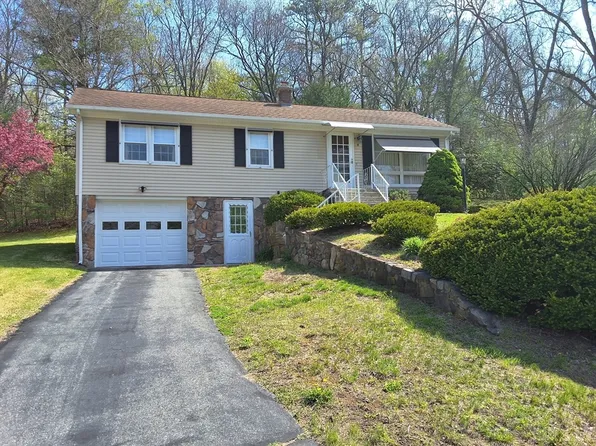 4 Emelda St, Palmer, MA 01069