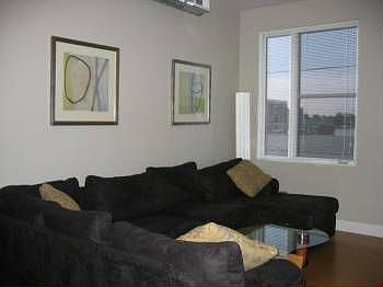 5th image of 721 E North St APT 3B