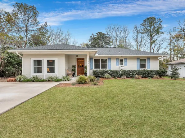 1331 Saint Clair Dr, Charleston, SC 29407