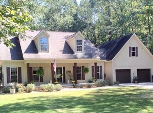 897 Mullins Rd, Eclectic, AL 36024