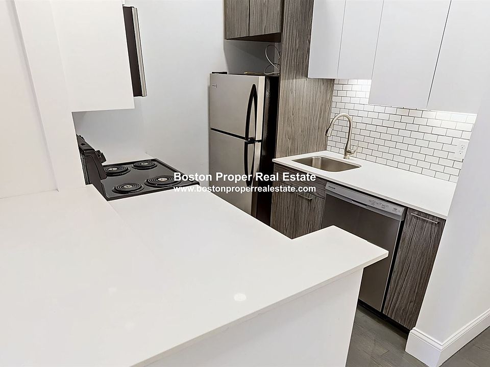 51 Queensberry St. #10 Boston - Fenway Unit Photo 1