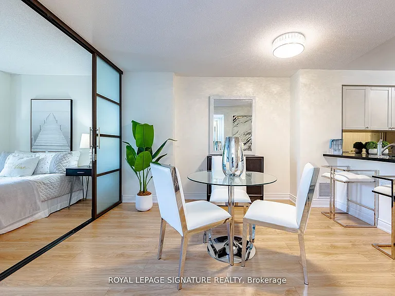 21 Hillcrest Ave #209 — Photo 5