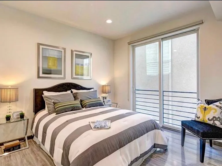 1936 Selby Ave #1010 — Photo 3
