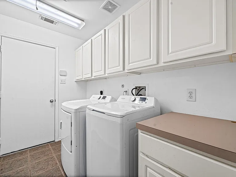 7207 Highland Oak Ct — Photo 11
