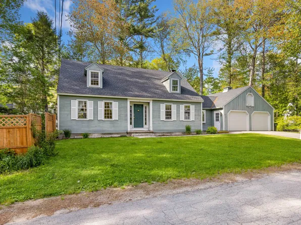 24 Penwood Drive, Kennebunk, ME 04043