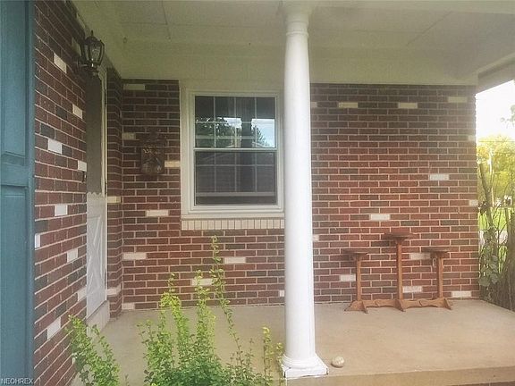 3rd image of 173 Heritage Dr