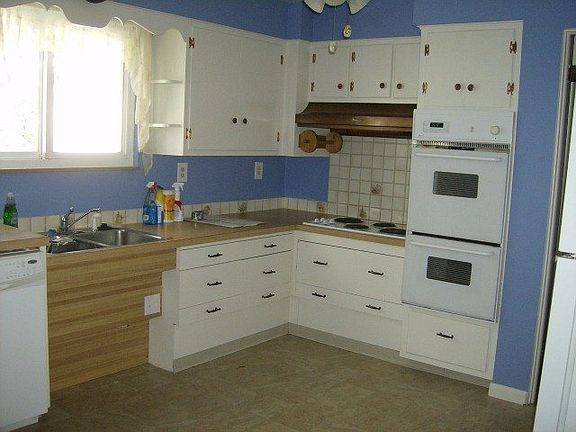 3rd image of 1291 Dover Pl