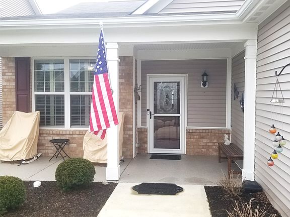 2nd image of 4861 Dahlia Dr