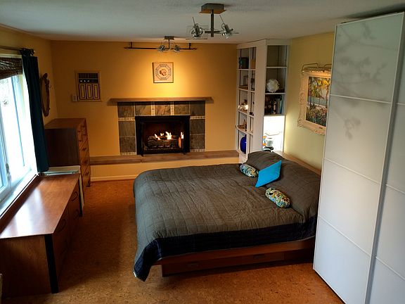 2nd image of 3355 Ladbrook St