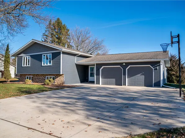 541 Flambeau Pkwy, DeForest, WI 53532