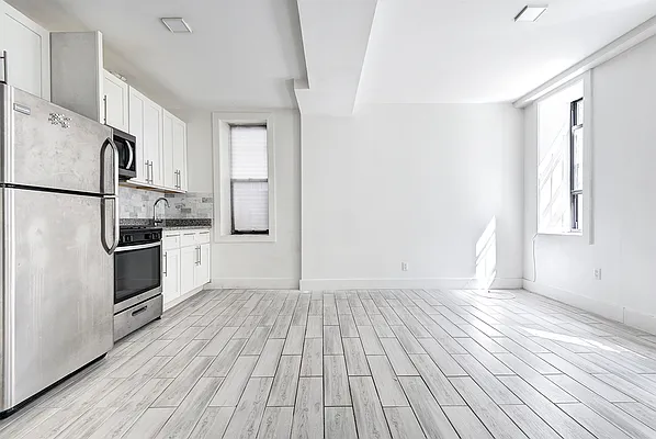 Rented by Executive Towers  | media 14