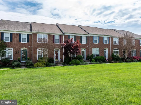 20362 Hartwell St, Ashburn, VA 20147