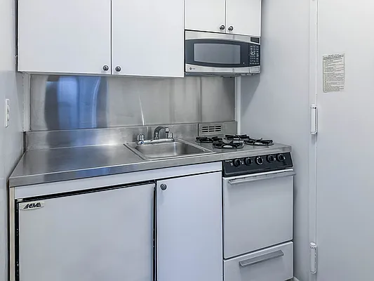 Rented by Brown Harris Stevens | media 5