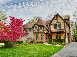 751 Elm St, Glen Ellyn, IL 60137