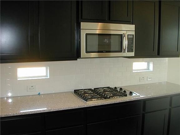 5th image of 2723 Emilia Ln