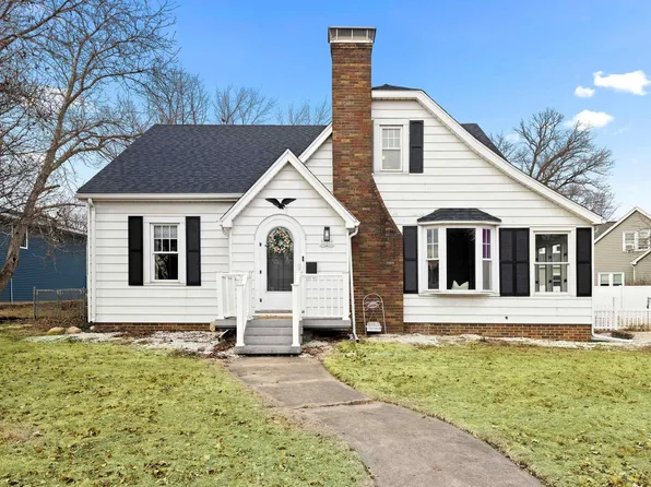 205 W Birchwood St, Morton, IL 61550