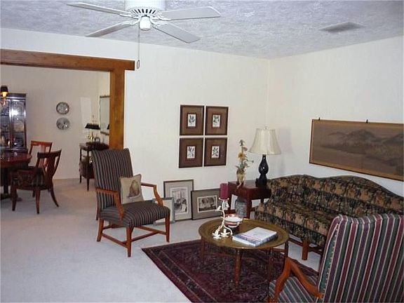 3rd image of 1114 Appleford Dr