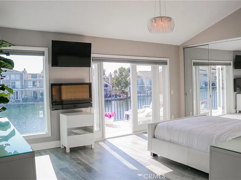 3726 Montego Dr — Photo 13