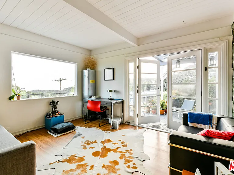 7107 Pacific View Dr — Photo 13