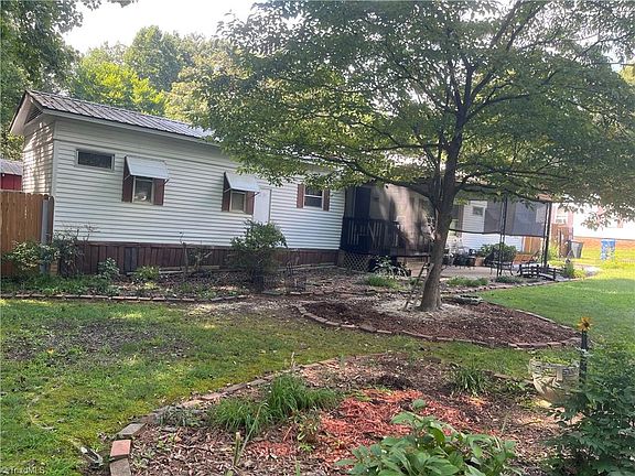 2nd image of 4631 Calhoun Dr