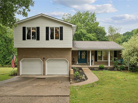 2nd image of 4067 Briarwood Dr