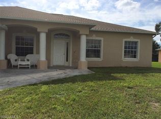 903 Alfreda Ave, Lehigh Acres, FL 33971