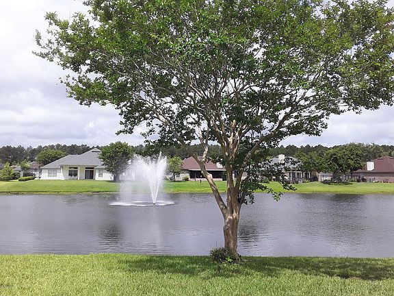 3rd image of 2210 Walkers Glen Ln
