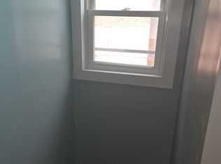319 N 4th St APT 4-1, Vincennes, IN 47591