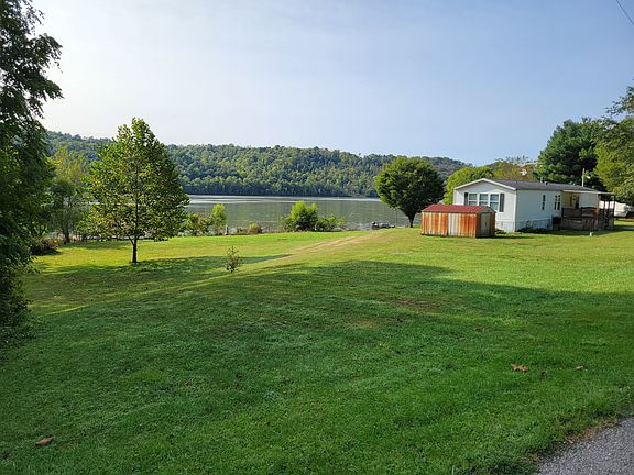 Large Lot just shy of an acre.