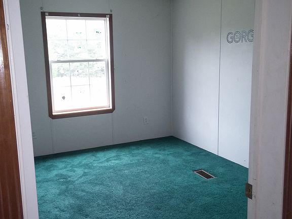 5th image of 434 Grooms Ln