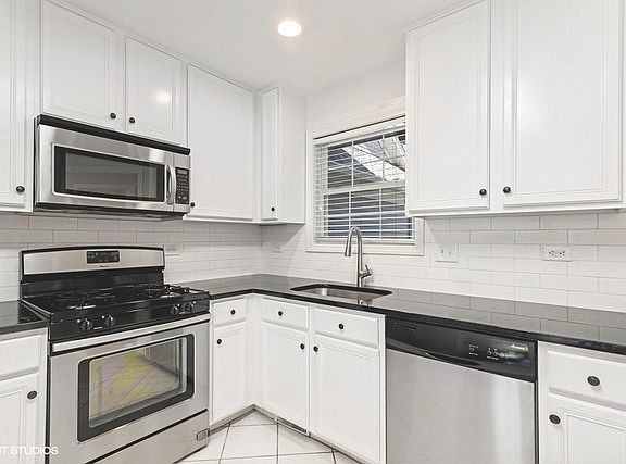 5th image of 1671 W Ethans Glen Dr