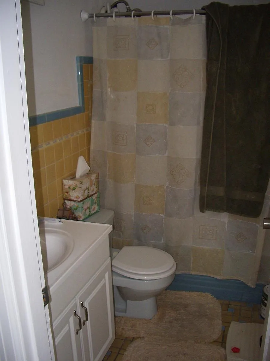 bathroom 3 - 3748 Middlebrook Ave