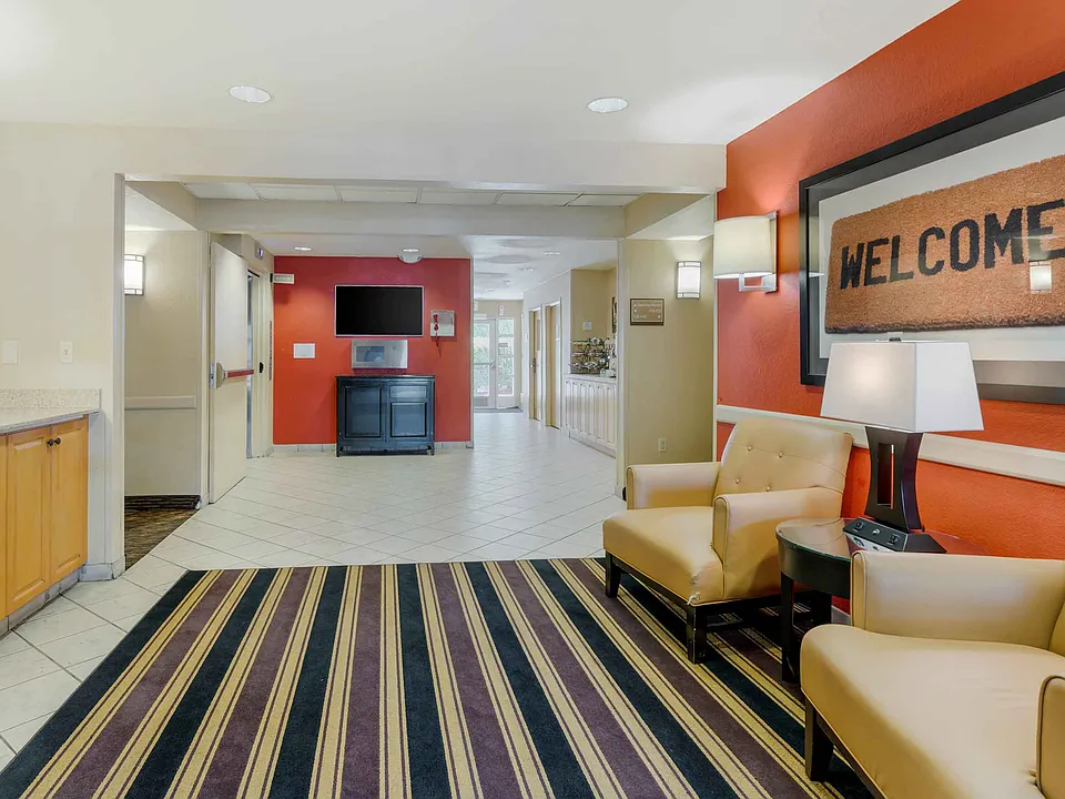 Lobby and Guest Check-in