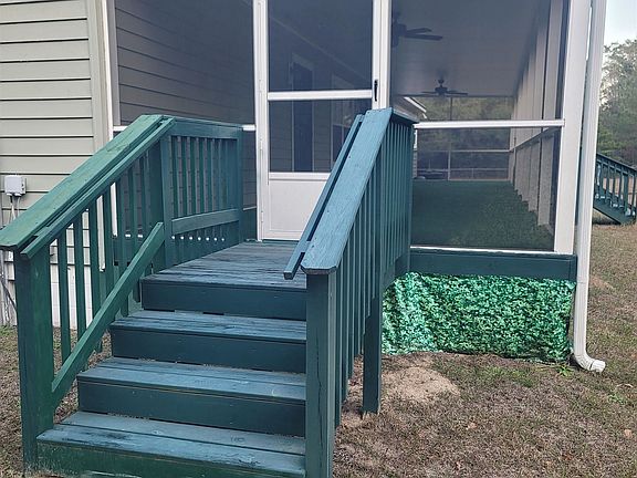 2nd image of 818 Moore Rd