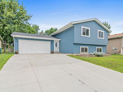 5704 Cedarwood St NE, Prior Lake, MN, 55372