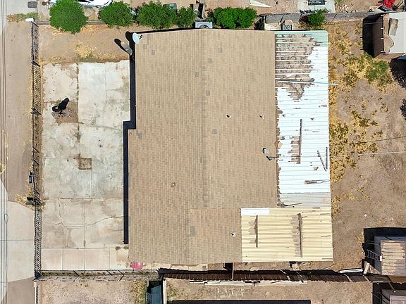 5th image of 4357 W 8th St