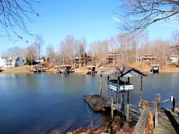 2nd image of 3117 Timberwood Ln