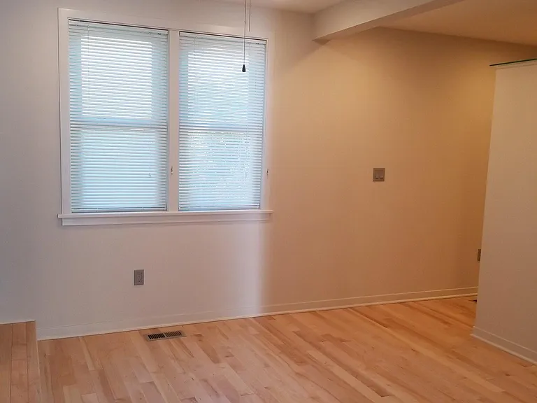 130 S Teller Ave — Photo 15