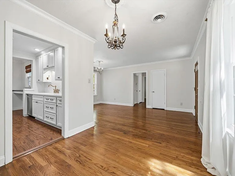 3784 Philwood Ave — Photo 13
