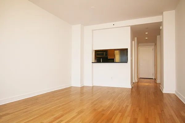 Rented by BLU Real Estate | media 38