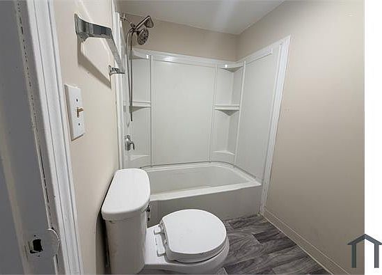 4th image of 38 Central St #C1