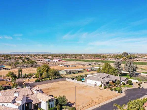 5620 S GEMSTONE Drive #27, Chandler, AZ 85249