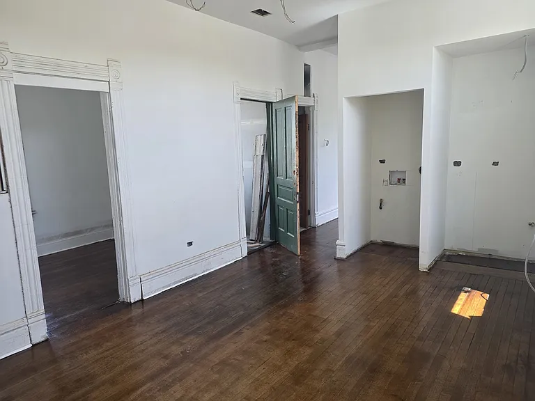 3444 S Western Ave #1R — Photo 9