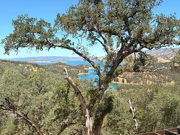 3rd image of 1070 Steele Canyon Road