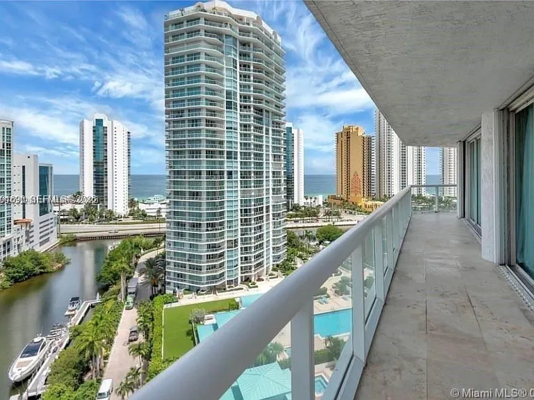 16500 Collins Ave #1551 — Photo 3
