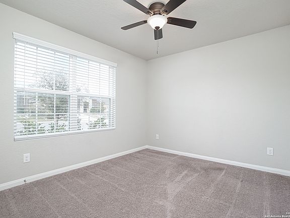 5th image of 31678 NIMBUS DR