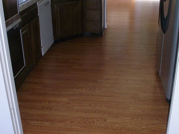 4th image of 896 W Olive Ave